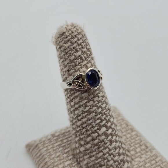 Size 5 Sterling Silver Blue Sapphire Celtic Accent Band Ring A4285 - Picture 3 of 9